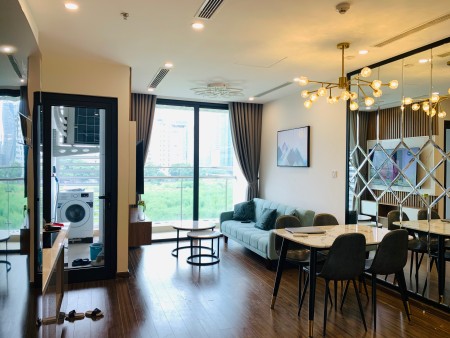 Chính chủ bán căn Vinhome West Point diện tích 68m2, 2 ngủ 2 vệ sinh, đầy đủ nội thất