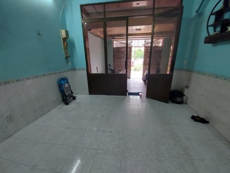 Bán nhà nguyên căn mặt tiền đường Ba Đinh, view đại lộ Đông Tây, nội thất có sẵn đầy đủ