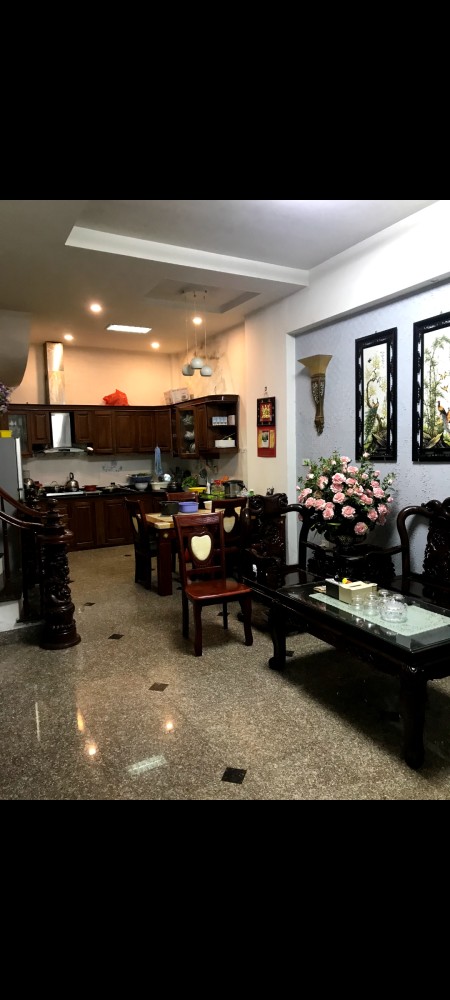 Bán nhà ngõ 162 Khương Đình, ô tô đỗ cửa, thoáng trước sau, liên hệ 0823007686 sổ sẵn
