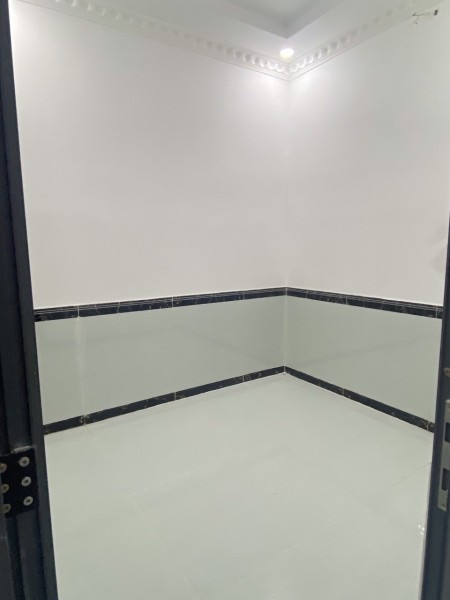 Bán gấp nhà nguyên căn gần cầu Thìn Bình Chánh, khu dân cư hiện hữu, diện tích 80m2