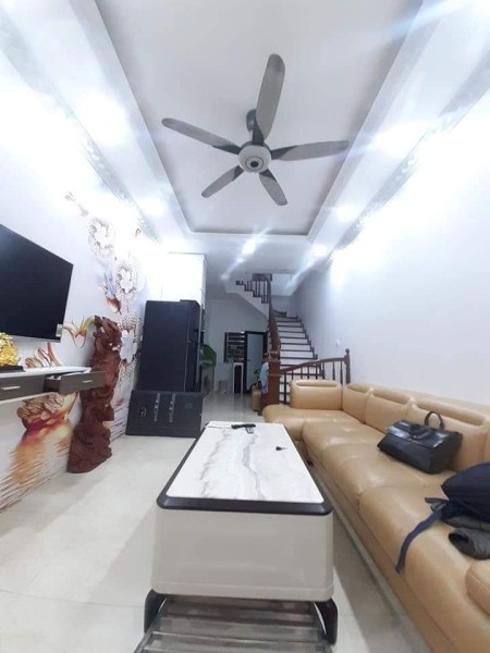 Bán nhà đường Nguyễn Công Trứ, Văn Quán Quận Hà Đông, 4 tầng đúc, giá tiện đầu tư