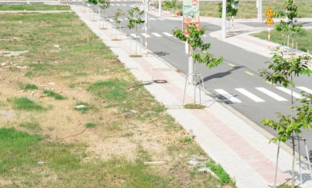 Cần bán gấp vài lô đất gần trung tâm hành chính thị xã Bến Cát, hổ trợ vốn ngân hàng lên đến 60-70%