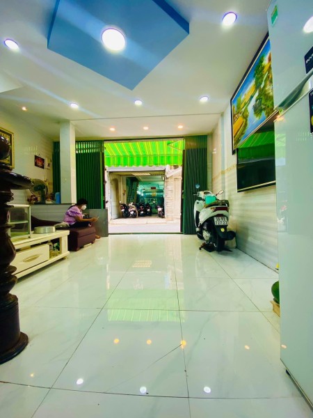 Nhà đẹp hiếm có Quận Tân Bình.