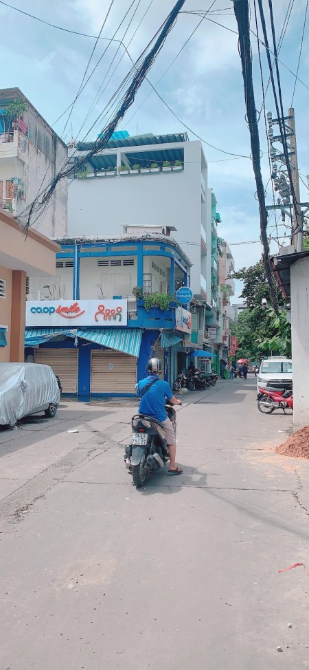 Bán nhà Đường Đinh Tiên Hoàng, Bình Thạnh, Giá Rẻ, 76m2, 4 Lầu, 5 Phòng Ngủ