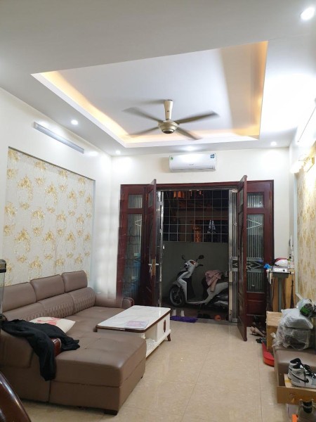Yên Hòa diện tích sử dụng 60m2 5 tầng, mấy bước ra phố KD sầm uất, 5 tỷ 1 có thương lượng