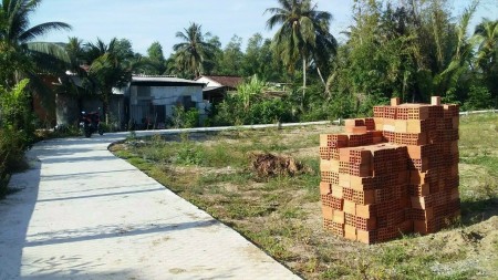 Bán gấp nền thổ cư ở ấp 3 Thạnh Đức Bến Lức Long An liên hệ 0926603762, pháp lý chính chủ