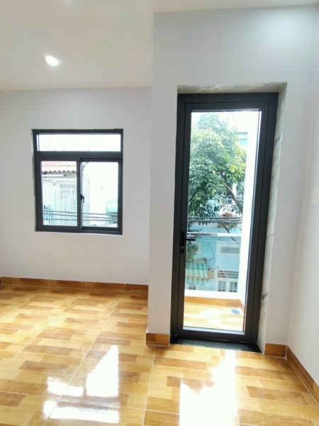 Ở Ngay hẻm ô tô siêu rẻ hẻm 3 gác khu dân cư đông đúc, sổ hồng riêng chính chủ, bàn giao ngay