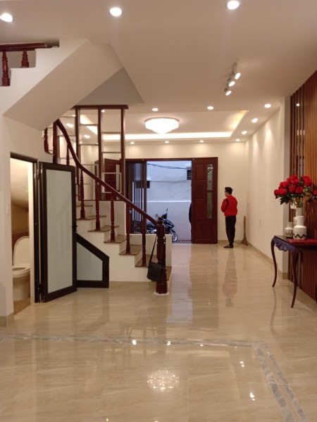 Bán Nhà Trung Tâm Hai Bà Trưng Minh Khai diện tích sử dụng 65m2 5 tầng giá cực rẻ.