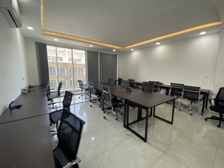 Cho thuê Saritown thuộc khu đô thị Sala giá 91 triệu/tháng tốt thương lượng, liên hệ 093689228