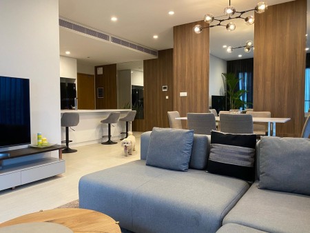 Bán căn 3PN- 118m2 - Full nội thất cao cấp, mới 100%. Giá 9,5 tỷ (full).LH 0903 989 980 - Mr Trí