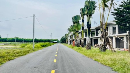 Đất Long Mỹ giá rẻ đầu tư siêu lợi nhuận pháp lý chính chủ, tiện ích đầy đủ, đường lớn