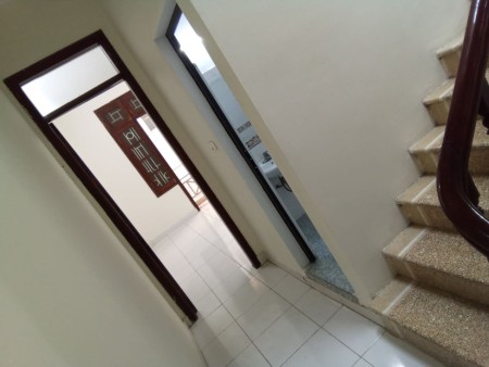 Nhà đẹp nguyên căn dt 42m2 đường Khương Trung, Quận Thanh Xuân, cách 10m ô tô chạy nhiều