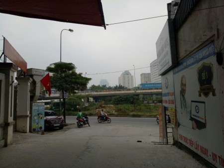 Bán nhà 150m ra đường Hồ Tùng Mậu 2 mặt thoáng dt 36m2, 5 tầng giá bán 3.7 tỷ, sổ sẵn