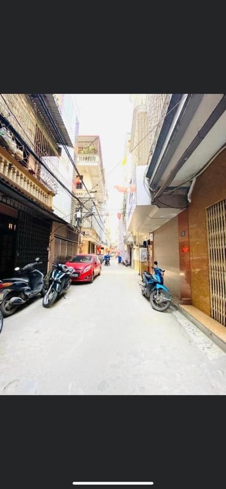 Bán nhà phân lô phố Tân Mai 40mx4T , ô tô phi thẳng vào nhà chỉ 5 tỷ!!!