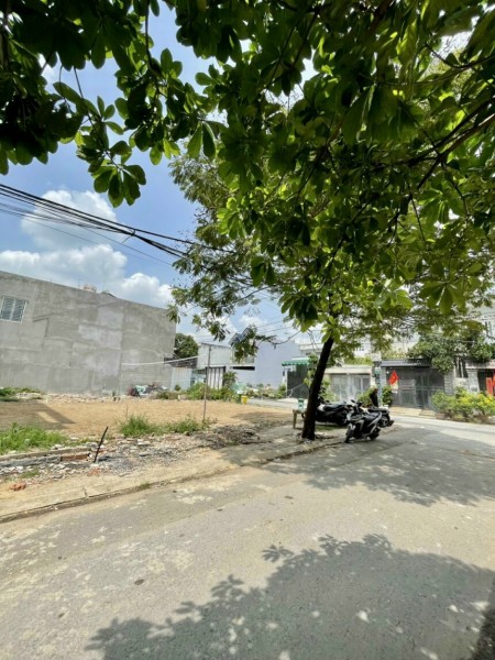 Bán đất Hóc Môn, khu nhà ở Nam thông diện tích 18x19m, 315m2, giá bán 11 tỷ, sổ sẵn chính chủ