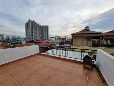 Bán thanh khoản gấp Nhà mới Trần Quốc Hoàn, oto, diện tích sử dụng 65m2, 7 tầng, MT 5m.