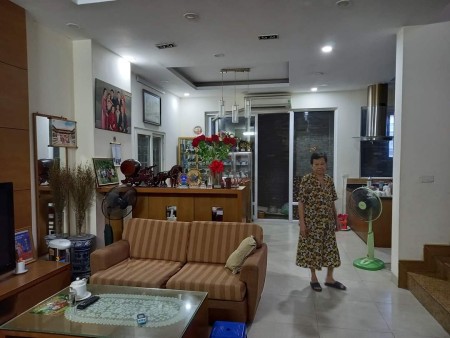 Nhà đẹp Cửa Bắc ngõ rộng thông thoáng diện tích 32m2 4 tầng, mt 3,2m, giá bán 4,6 tỷ