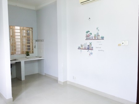 Phòng giá RẺ - RỘNG - SẠCH, có CỬA SỔ - WC riêng, gần Quốc Lộ 13, Thủ Đức