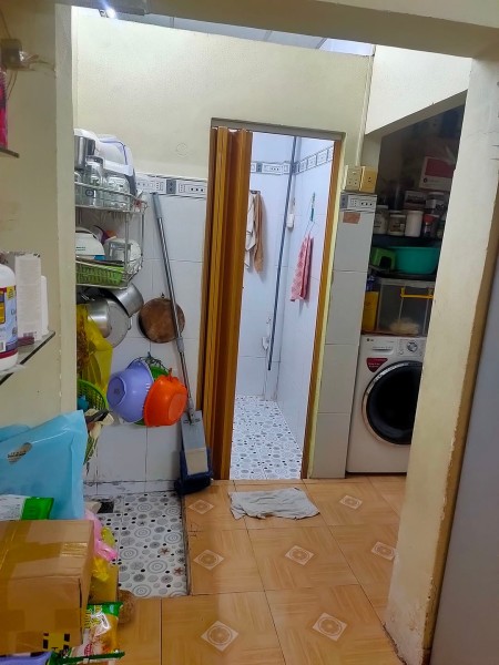 Bán nhà ngay chân cầu Nguyễn Văn Cừ, Chủ nhà giáo viên, diện tích 23m2, giá bán 1.750 tỷ