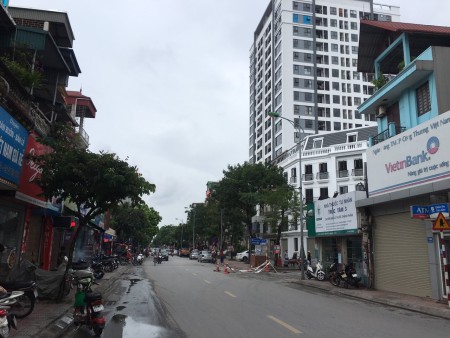 Bán nhà Nguyễn Sơn, mặt tiền VIP, kinh doanh diện tích sử dụng 160m2, giá 13,5 tỷ lh 0943260894