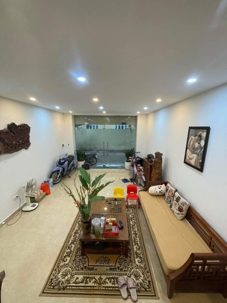Bán Nhà Võ Thị Sáu, ngõ tộng, nhà nguyên căn đẹp, diện tích 45m2, giá bán 4.6 tỷ sổ sẵn chính chủ