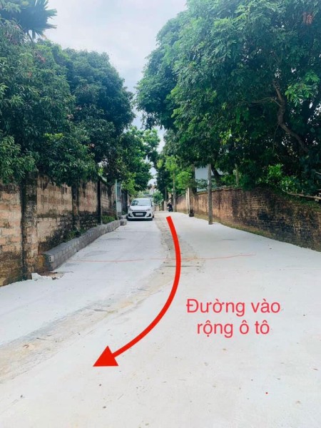 Đất sổ đỏ Hà Nội ngay trung tâm phường, giá chỉ hơn 4 triệu/m2 đường ô tô vào tận nơi