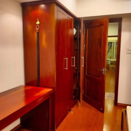Cần bán nhà phố nguyên căn 8/3 ô tô 50m đúc kiên cố 4 tầng giá bán 6 Tỷ 9 khu dân cư