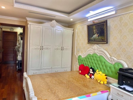 Bán nhà nguyên căn Thạch Bàn, ô tô đổ cổng diện tích 40m2, 4 tầng đúc, giá bán chỉ 3.45 tỷ