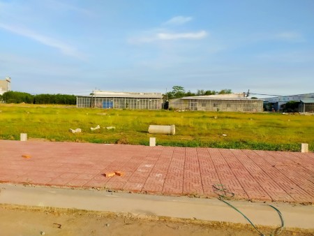 Bán nền thổ cư ngay trung tâm thành phố Sóc Trăng liên hệ 0946002360 giá bán 830 triệu