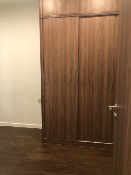 Bán căn hộ Metropole diện tích sử dụng 117m2, 3 phòng ngủ liên hệ: 0932689228 sổ sẵn
