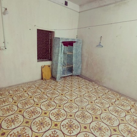 Bán nhà 2 tầng cũ chính chủ diện tích sử dụng 70m2 phố Yên Lạc, Hai Bà Trưng
