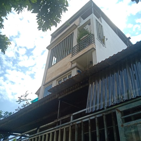 Bán gấp diên tích 120m2, Quận Cầu Giấy, vỉa hè rộng, gara ô tô kin doanh cực đỉnh, giá 16.8 tỷ