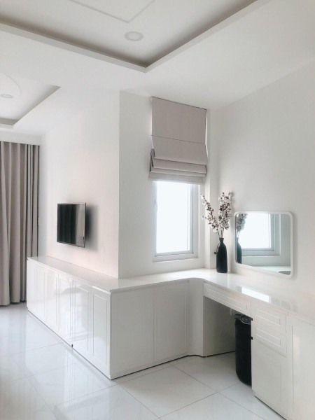 Bán Gấp Huỳnh Văn Bánh mặt tiền khủng 5.5mx 5 tầng.HXH giá rẻ 9 tỷ