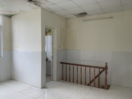 Cho thuê nhà nguyên căn 2 tấm hẻm rộng Lê Văn Lương, phường Tân Hưng Quận 7