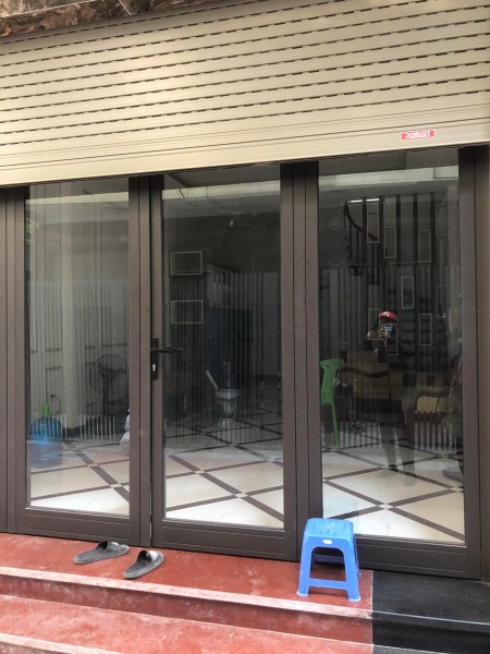 Bán nhà nguyên căn siêu phẩm phân lô Trần Thái Tông còn mới dt 40m2 5 tầng, mặt tiền 4.5m