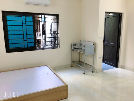 Cho thuê căn hộ chung cư mini khép kín giá rẻ ngõ 5 hoàng quốc việt