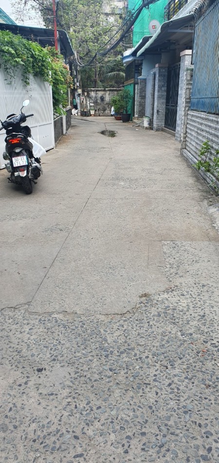 Kẹt tiền kinh doanh bán dãy trọ chính chủ ngay đường Đỗ Xuân Hợp Thủ Đức, hướng Tây Nam
