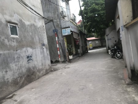 Đất tổ 5 Thạch Bàn, 40m2, 2 mặt thoáng, ngõ 5m, giá 2.8 tỷ. LH: 0865233853