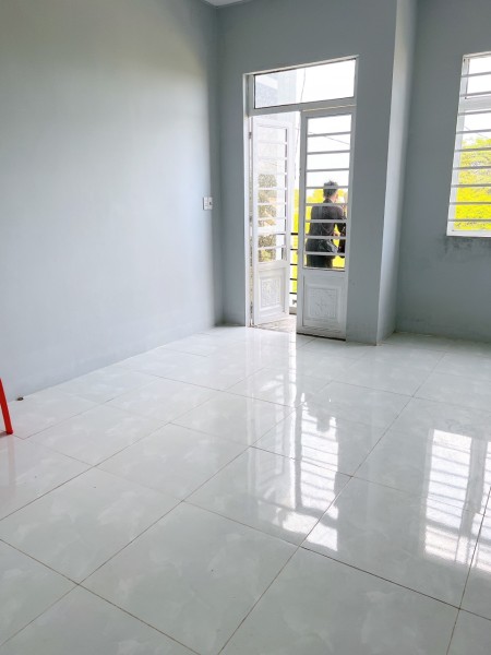 Bán nhà nguyên căn chính chủ diện tích 4,5x12 cho người có thiện chí mua, sổ bàn giao ngay