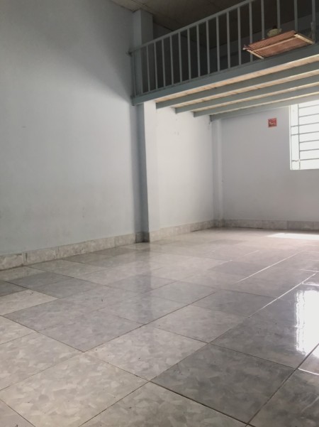 Chính chủ cho thuê phòng trọ ngay Him Lam Quận 7 có gác, bếp nấu ăn dtsd 30m2