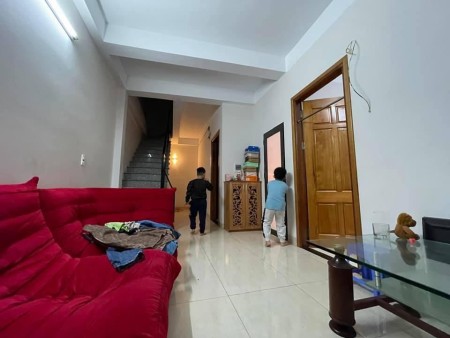 Bán độc quyền lô góc nhà nguyên căn 3 tầng xã Đông Dư giá bán 3.5 tỷ, ô tô vào tới nhà