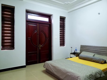 Nhà Phú Nhuận 5 tầng hẻm 6m thông Huỳnh Văn Bánh Trường Sa DT48m2 giá 10 tỷ 1 trăm triệu