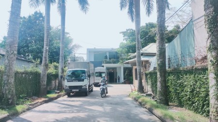 Bán xưởng đẹp có hoàn công, giá rẻ hỗ trợ vay ngân hàng lãi suất thấp, đường xe công 20 vào được.