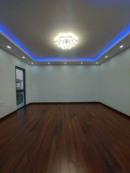 Cần bán gấp lô góc nhà phố Tô Hiệu Quận Hà Đông, ô tô đỗ gần, 4 tầng dtsd 31m2, giá 3.5 tỷ
