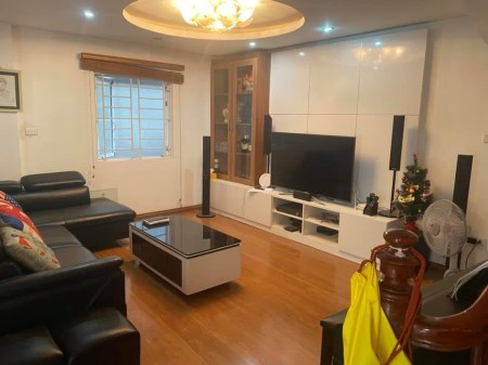 Bán nhà nguyên căn phố Trung Kính diện tích 62m2, đúc 5 tầng mặt tiền 6.1m, giá bán chỉ 12 tỷ