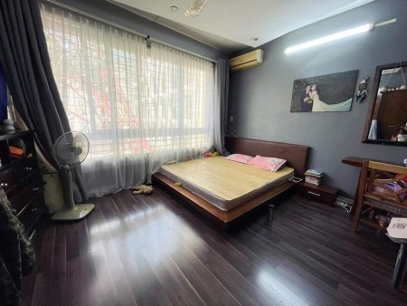 Bán nhà mặt ngõ Quan Nhân diện tích sử dụng 48m2, 5 tầng giá chỉ 5.9 tỷ, bàn giao sổ ngay