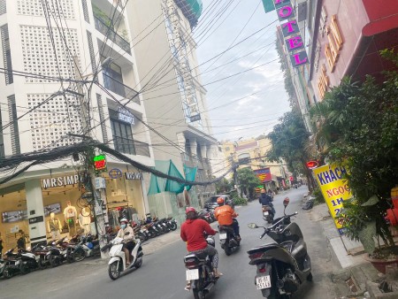 Đi đến slide 4