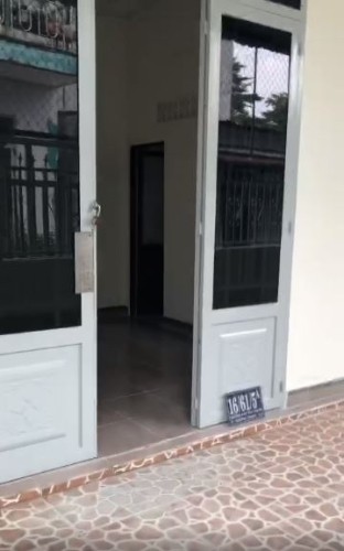 Nhà phố thiết kế 1 trệt, 1 gác lửng diện tích 50.1m2, khu dân cư lâu đời tiện ích xung quanh đủ