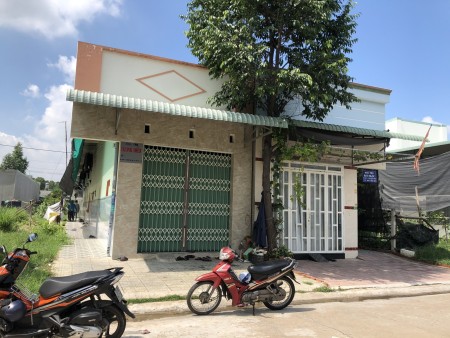 Gia đình cần bán nhà trọ 150m2(5x30m) thu nhập ổn định 10tr/tháng, dân đông, gần chợ, vị trí đẹp.