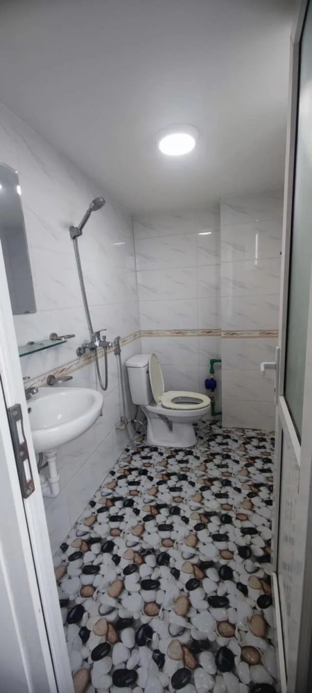 Cần bán chung cư mini Triệu Khúc, dt 60m2, 11 phòng dòng tiền 700 triệu/năm 7 tầng giá 6 tỷ